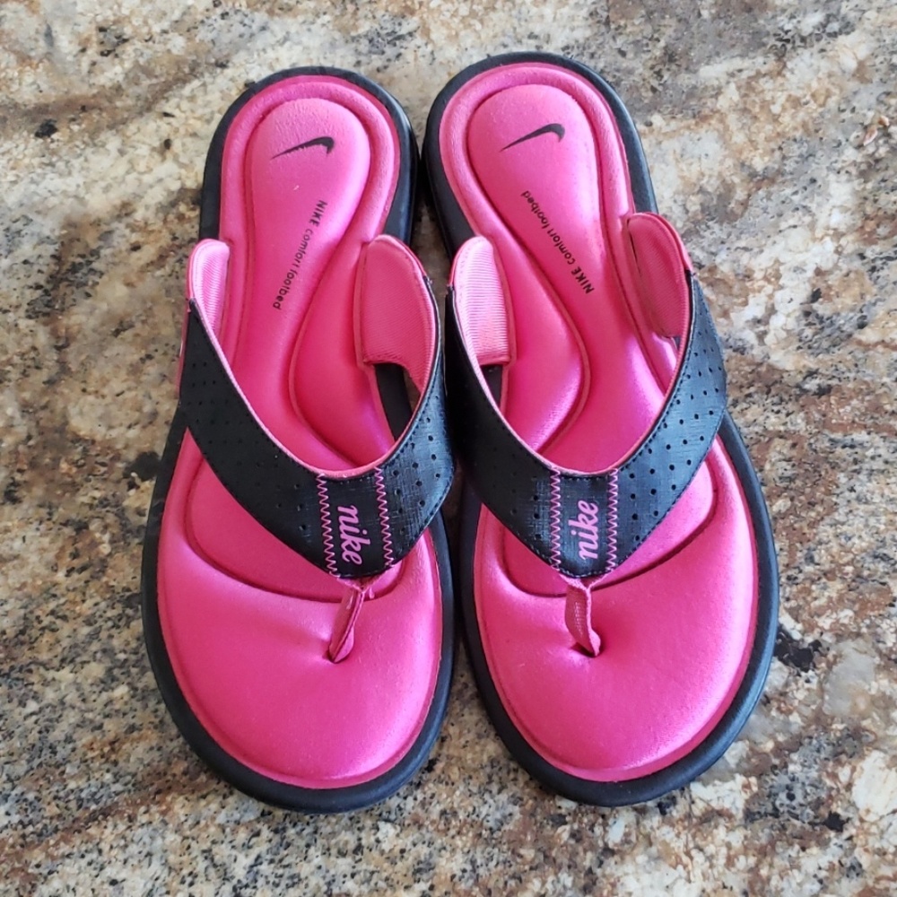 Nike Flip Flops